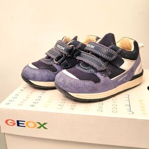 Geox Leather navy blue kids shoes - size 5